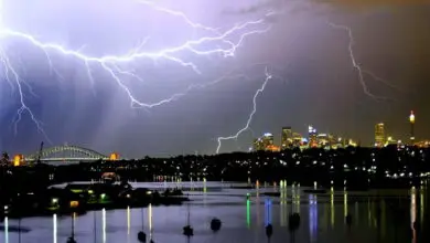 Major thunderstorm rocks Australia