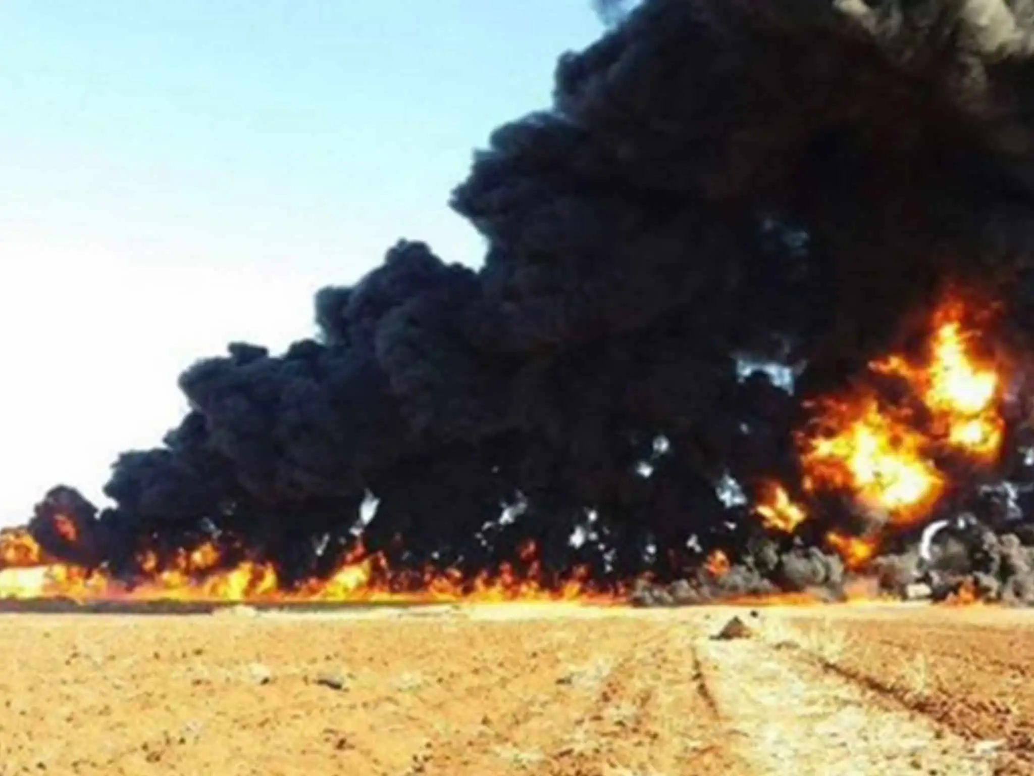 Russian Jets Demolish ISIS Oil Convoy