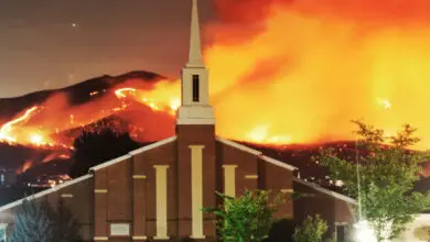 Utah Town Faces Evacuation Due to Wildfire