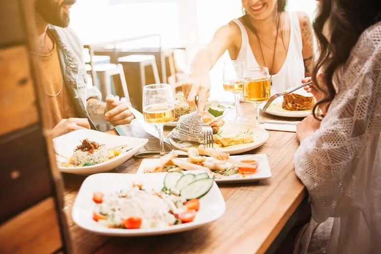 Eat Healthy at a Restaurant