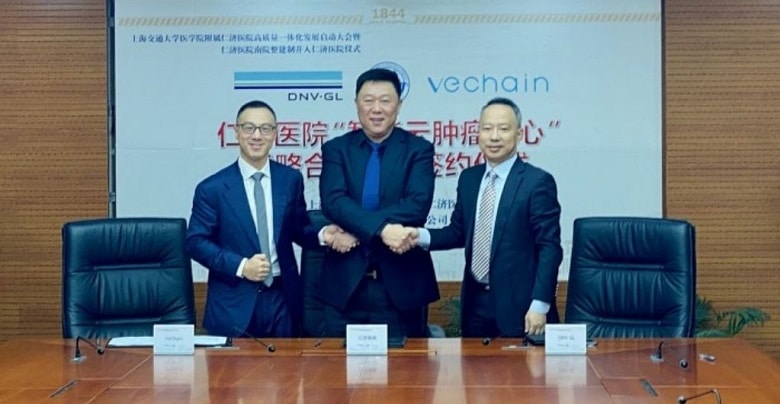 vechain-renji-hospital-and-dnv-gl-held-strategic-partnership-signing-ceremony-to-launch-worlds-first-blockchain-intelligent-tumor-treatment-center