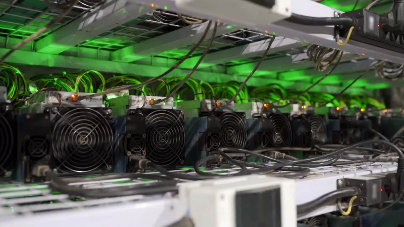 Is it Possible to Earn Bitcoin with Cloud Mining Apps?