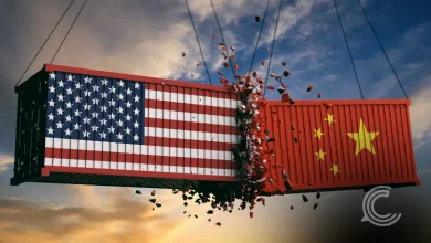 Asian Markets Slide Amid Escalating US-China Supply Chain Tensions Over Tariff Threats