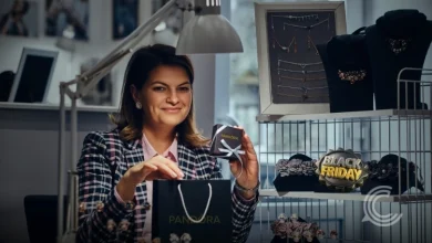 Pandora stores prepare for intense Black Friday competition.