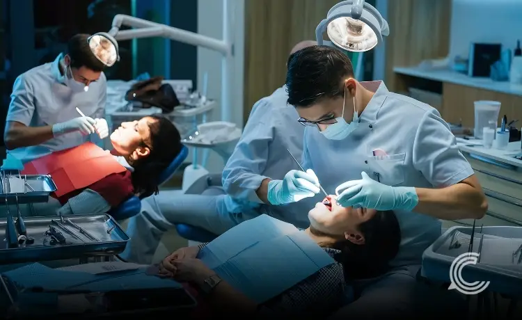 Top 5 Dentists for Teeth Whitening in Miami