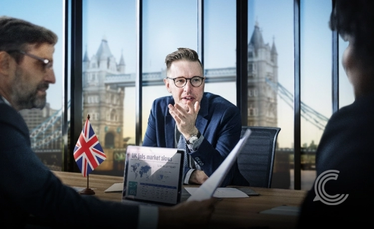 UK jobs market data shows rising unemployment and slowing wage growth